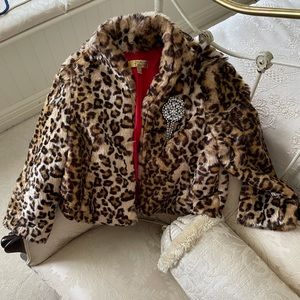 Cropped faux fur Princess Vera Wang jacket